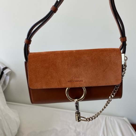 ❗️SOLD❗️Chloe | Faye Wallet on Strap - Picture 2 of 5